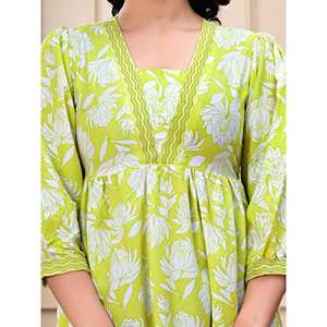 Kurta Informal de Verano para Mujer, Marca Aarti Fashion, con Estampado Floral, Tejida, Transpirable, Cuello Cuadrado, Cintura Imperio, para Uso Diario - Product Image 5