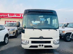 Autobús Toyota Coaster Usado de 30 Asientos con Motor de Gasolina 2TR para Viajes de Larga Distancia - Transmisión Automática - Product Image 2