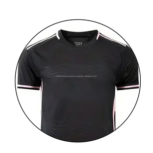 OEM คุณภาพสูงใหม่กีฬาเสื้อผ้าชุดฟุตบอลโลโก้ที่กําหนดเองชุดกีฬาชุดเสื้อฟุตบอลคุณภาพสูงและกางเกงขาสั้น - Product Image 3