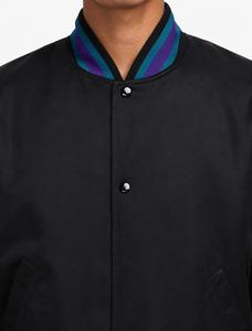 Blouson universitaire coupe-vent en PU noir pour homme, avec garnitures violettes et vertes, coupe droite, col montant, simple boutonnage, style décontracté, collection printemps - Product Image 3