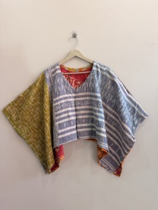 Poncho Boho Vintage Hecho a Mano con Acolchado Kantha Indio para Mujer Talla Grande - Product Image 2