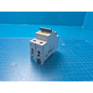 2CD S202-C3 ABB S252 001 R0034เบรกเกอร์ขนาดเล็กที่ใช้เป็นชิ้นส่วนอุปกรณ์เซมิคอนดักเตอร์รุ่นเก่า - Product Image 2