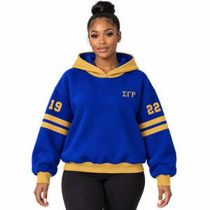 Sweat-shirt personnalisé pour la sororité Sigma Gamma Rho, logo brodé sur le devant, bleu et or, manches courtes, coton, pour femme - Product Image 1