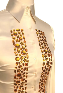 Blusa cremosa satinada con botones estilo cristal - Product Image 2
