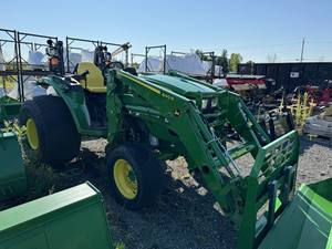 Tracteur John Deere 4044R 4x4 de haute qualité à prix d'usine, machines agricoles performantes, durables et économiques - Product Image 2