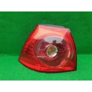 Feu arrière gauche d'occasion pour Golf 1K6945095E - Product Image 1