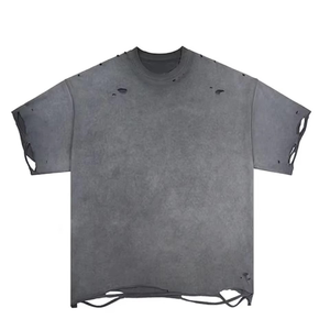 Camiseta Oversize Gris Desgastada al por Mayor para Hombre, Estilo Grunge, Ropa Urbana Rasgada, Algodón Lavado Vintage, Ajuste Holgado, Logotipo Personalizado - Product Image 1