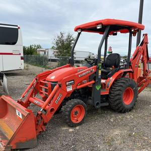 Tractores Agrícolas Mecánicos de Segunda Mano de la Mejor Calidad al Precio Más Bajo, Tractor Kubota 4x4 Usado, Compre al Mejor Precio, Disponible en Stock - Product Image 3