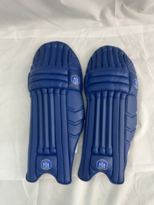 Rodillera Deportiva Mannu Hunter X para Críquet con Protección Avanzada, Material de PU Transpirable y Ligero, Soporte Ajustable para la Rodilla - Product Image 3