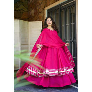 Hermoso Vestido Anarkali con Pantalón y Dupatta para Fiestas, Ropa India y Pakistaní - Product Image 3