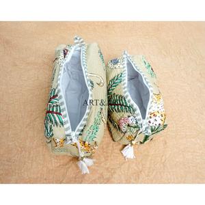 Ensemble de 3 étuis modernes en tissu de coton écologique à imprimé floral pour maquilleuses, fermeture éclair, légers et élégants - Product Image 6