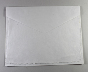 Material Escolar, Papel Ecológico Blanco de 250 Gsm con Borde Decorativo, Sobre a Juego, Papel Reciclado Hecho a Mano con Fibra de Algodón - Product Image 4