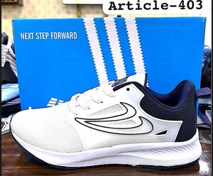 Zapatillas Deportivas Blancas de Malla Transpirable con Cordones, Ligeras, para Entrenamiento en Interiores - Product Image 1