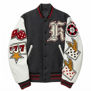 Chaqueta Varsity Blanca para Hombre con Bordado de Dados 777 y Parches de Cartas, Estilo Preppy, Ropa de Otoño - Product Image 4
