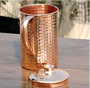 Ensemble de carafes en cuivre avec design portable, facile à transporter, ensemble de service d'eau en métal avec verres, durable, réutilisable, vaisselle de cuisine et de salle à manger. - Product Image 3