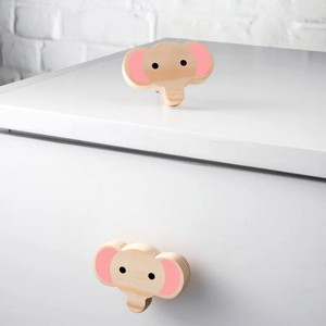 Nouvel Arrivage Poignées de Tiroir pour Enfants en Bois de Pin Multicolore au Design Décoratif, Poignées Durables en Forme de Visage d'Éléphant pour Commodes et Armoires - Product Image 4