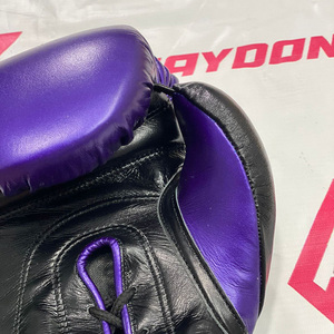Gants de boxe personnalisés No Boxing No Life violet et vert, à lacets, pour la salle de sport, l'entraînement, les arts martiaux, en cuir. - Product Image 4