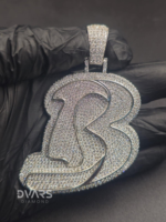 Collier pendentif lettre diamantée Dvars, pendentif initiale personnalisée style rappeur, pendentif lettre personnalisée en moissanite glacée pour homme