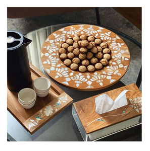 Plateau de service rond en bois d'acacia et nacre pour chocolats et dattes, design tendance, qualité supérieure, spécial Ramadan - Product Image 3