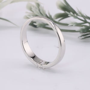Anillo Solitario de Diamante Cultivado en Laboratorio para Hombre, Oro Blanco, Banda Lisa con Tensión, Estilo Minimalista, Joyería para Compromiso, Aniversario y Boda - Product Image 3
