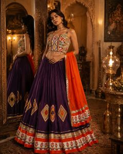 Exclusivo Conjunto Étnico de Algodón Romano Chaniya Choli con Dupatta de Borde de Gamthi Pesado para Navratri, Bodas y Festividades - Product Image 1
