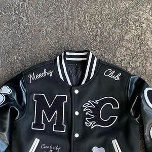 Veste varsity haut de gamme avec manches contrastées audacieuses, doublure intérieure douce et style urbain, parfaite pour les amateurs de mode moderne. - Product Image 4