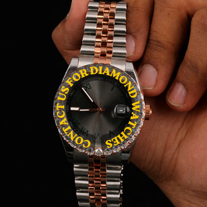 Montre pour femme avec bracelet en acier inoxydable bicolore sur mesure, lunette ronde uniquement, cadran en verre avec diamants moissanite et chiffres romains - Product Image 4