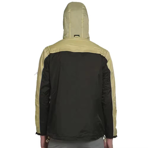 Veste de pluie sportive pour homme avec fermeture éclair, panneaux ventilés et tissu doux au toucher – Excellent choix de vêtement d'extérieur parmi les styles de vestes pour homme - Product Image 1