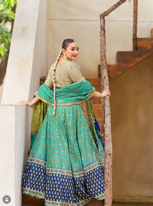 Green & Navy Blue Embroidered Silk <b>Lehenga</b> Choli Set <b>Women</b> Traditional Wedding Wear FloorLength Loose Fit Indian Pakistani Style - Product Image 3