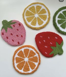 Juego de Posavasos Decorativos con Bordado Artesanal y Cuentas, Posavasos Hechos a Mano de Primera Calidad para un Estilo Contemporáneo - Product Image 1