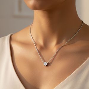 Pendentif en diamant rond brillant plaqué or 0,10 CTW certifié IGI, serti de griffes en forme de fleur, pour mariage, fiançailles, anniversaire, cadeau - Product Image 6