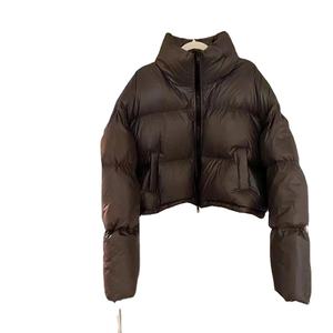 2024 nouveau coréen hiver Bomber Parkas manteaux bouffants doublure en Nylon respirant chaud imprimé techniques Simple Shorts conception pour les femmes - Product Image 1