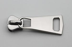 Deslizador de Cremallera con Logotipo Dorado OEM 2026 con Piedras de Circonia Cúbica o Diamantes de Imitación para Accesorios - Product Image 6