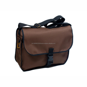 Bolsas ficticias de nailon personalizables de alta calidad para entrenamiento de perros para entrenamiento de Gundog al aire libre Venta caliente Accesorios de entrenamiento Imprimir - Product Image 4