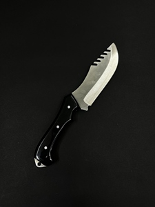 Cuchillo de Hoja Fija de Acero Inoxidable para Caza y Camping, Borde Parcialmente Dentado, Mango de Micarta Negra, Funda de Cuero - Jexa Jexa-HC-197 - Product Image 3
