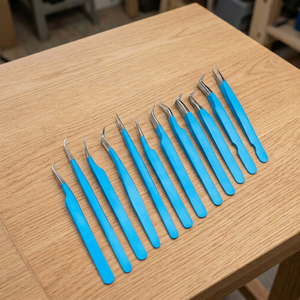 Pince à épiler TEEJAY Pro Series rouge très demandée, testée à la main, haute précision, outils de beauté personnalisables, best-seller OEM - Product Image 4