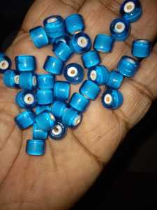 Mezcla de Cuentas de Corazón Hechas a Mano |   Lote de Cuentas Africanas Rojas, Azules, Amarillas y Blancas en Caja para la Fabricación de Joyas - Product Image 5
