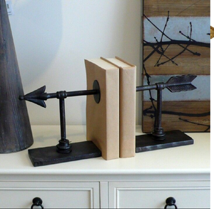 Serre-livres industriels en métal bronze en forme de pont suspendu pour présentoirs architecturaux, disponibles dès maintenant à prix de gros. - Product Image 4