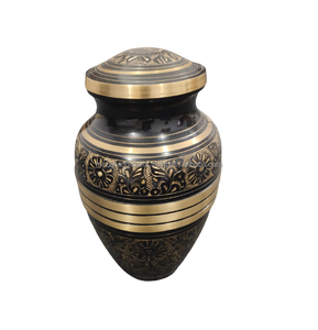 Urna grande de estilo americano hecha a mano de aluminio y latón negro con bolsa de terciopelo hoja grabada para cenizas humanas suministros funerarios - Product Image 5