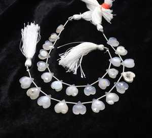 Cuentas facetadas de piedra lunar blanca natural AAA en forma de corazón de 11-12 mm, cuentas de piedra lunar de 6 pulgadas, cuentas de piedra lunar blanca con forma elegante - Product Image 1