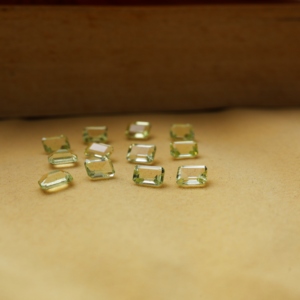 Lot de 12 pierres précieuses en quartz citron naturel, taille émeraude 4x6mm, jaune clair, pierres lâches, effet de couleur, certifiées par un tiers - Product Image 2