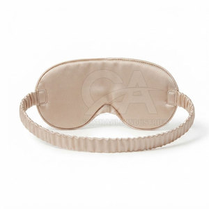 Masque de sommeil en soie biologique premium, patch doux pour les yeux, avec sangle réglable, occultant la lumière, accessoire de voyage et de repos personnalisable - Product Image 3