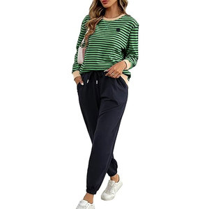 Ensemble de survêtement décontracté pour femme, qualité supérieure, deux pièces, conçu pour un port quotidien décontracté, les courses et le confort en voyage - Product Image 2