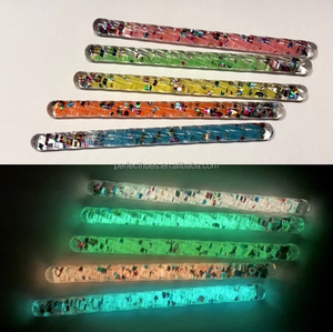 Baguette magique à paillettes en spirale à effet lumineux, tube visible la nuit, 1,2x16cm, anti-stress - Product Image 2