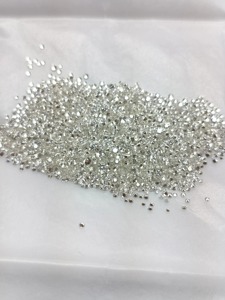 เพชรธรรมชาติทรงกลมเจียระไนแบบบริลเลียนท์ สีขาว ความสะอาดระดับ VVS VS สี F G ขนาด 1 มม. - 3 มม. ได้รับการรับรองจาก IGI โดยผู้ผลิตจากอินเดีย - Product Image 2