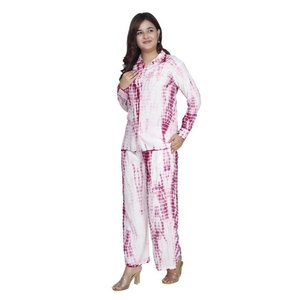 Ensemble haut de gamme en mousseline tie-dye avec pantalon palazzo pour femme, idéal pour les occasions quotidiennes et formelles, disponible au prix de gros en Inde - Product Image 1