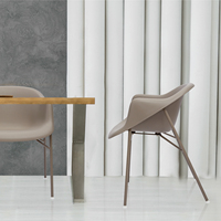 Fauteuil de salle à manger en plastique blanc avec pieds en métal, chaise latérale moderne moulée intégrée pour la maison, le café, le restaurant