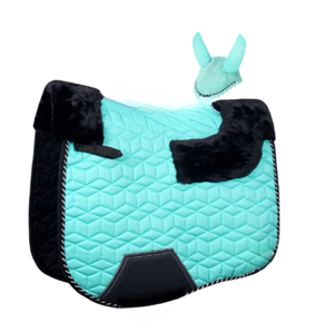 Ensemble de tapis de selle pour cheval en peau de mouton de qualité supérieure avec bonnet d'oreille assorti |   Tapis de selle équestre matelassé hexagonal |   Équitation - Product Image 2
