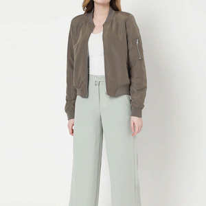 Chaqueta Bomber para Mujer de Alta Calidad con Logotipo Personalizado, Chaqueta Bomber Ligera Informal para Otoño e Invierno - Product Image 3