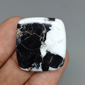 Cabochon en pierre précieuse de buffle blanc pour la fabrication de bijoux 26x24x4 mm. 24 Ct. E1251 - Product Image 3